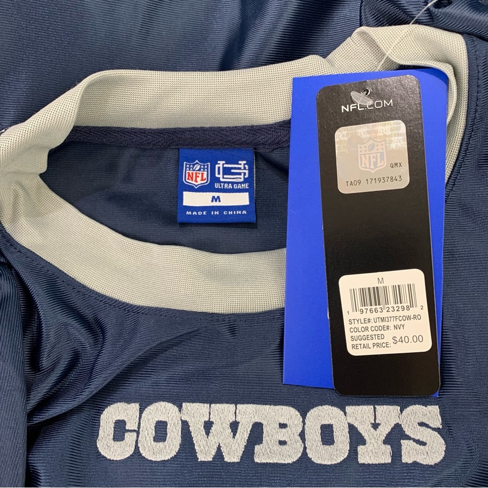 Dallas Cowboys Jersey Short Sleeve Shirt - Picture 3 of 4